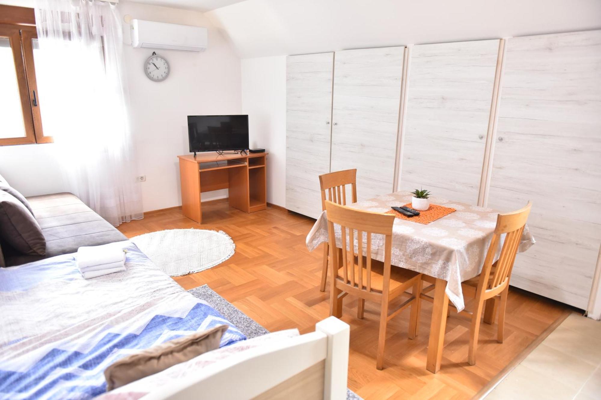Apartments Ravno Plužine Cameră foto