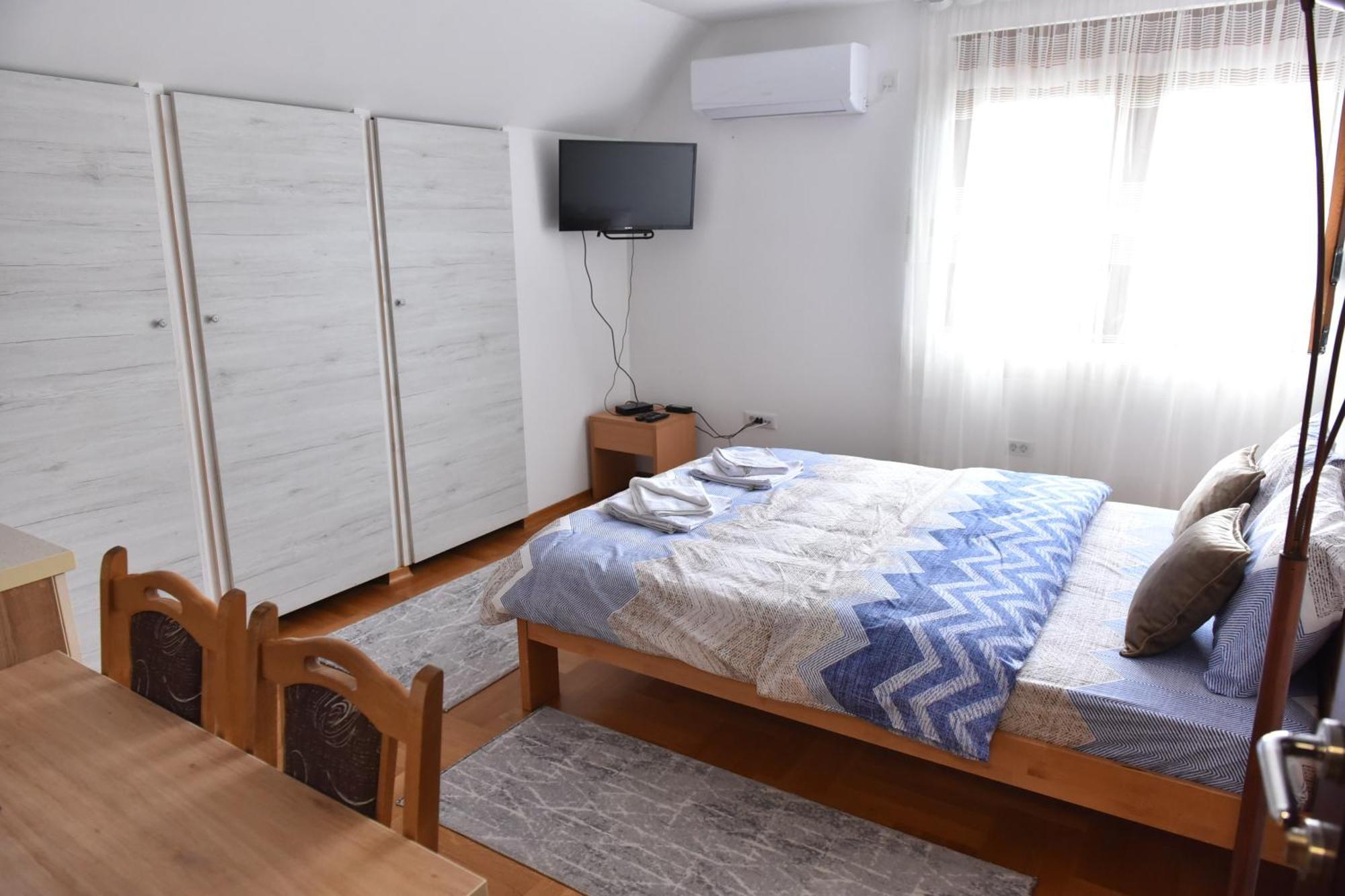 Apartments Ravno Plužine Cameră foto